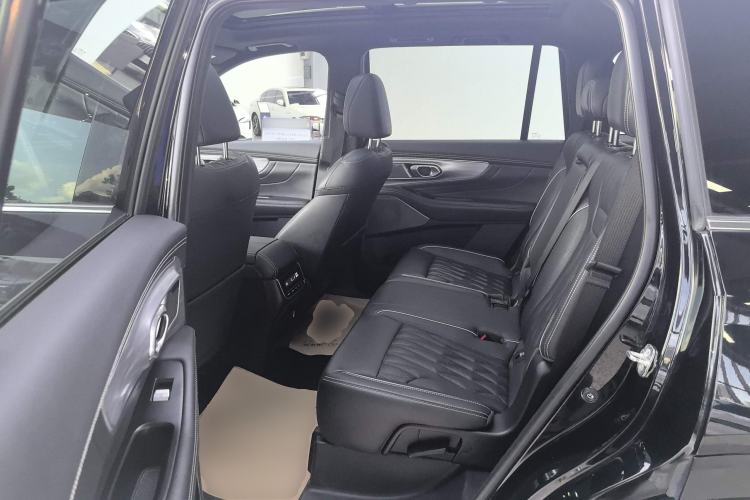 Used GAC Trumpchi GS8 2022 Flagship Series 2.0 TGDI Four-Wheel Drive Luxury Smart Connectivity Version (7 Seats)
