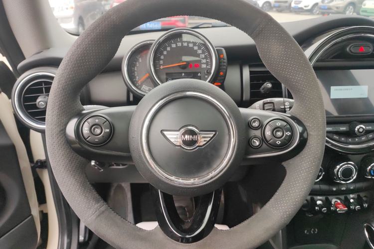 Used  MINI 2014 1.2T ONE+
