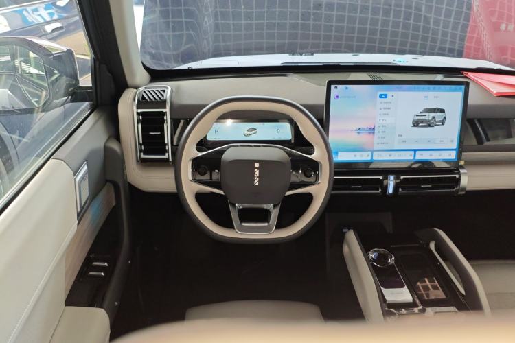 Used  03 2024 501km Four-wheel Drive Long-range Intelligent Driving Edition
