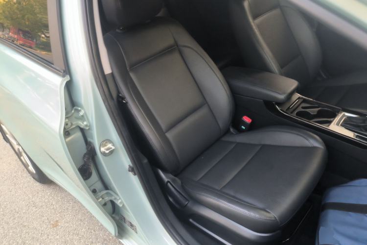 Used Hyundai Mistra 2014 1.8L Automatic Smart GLS
