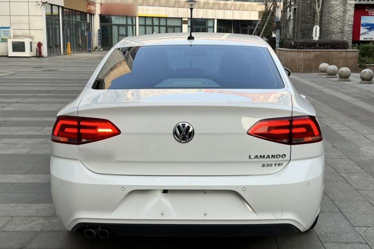 Used Volkswagen Lamando 2017 230TSI DSG Fashion Edition