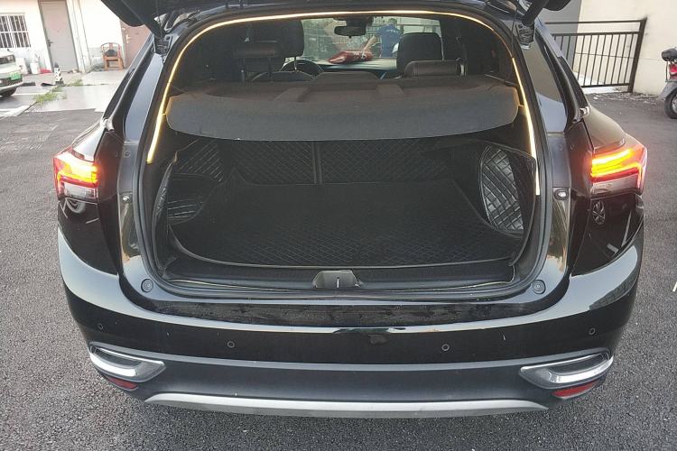 Used Buick Envision 2023 Encore S 552T Two-Wheel Drive Luxury Model
