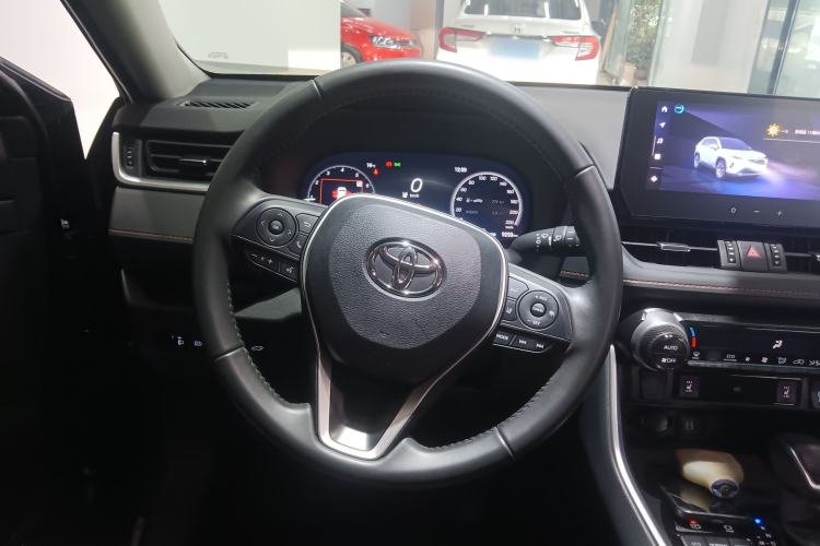 Used Toyota RAV4 2024 2.0L CVT Two-Wheel Drive Fashion Plus Edition

