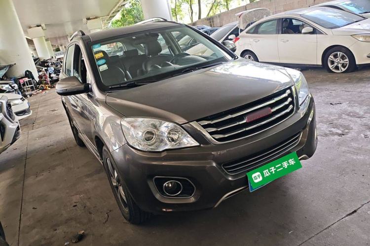 Used Haval H6 2013 Upgraded Model 2.4L Automatic Two-Wheel Drive Elite Version
