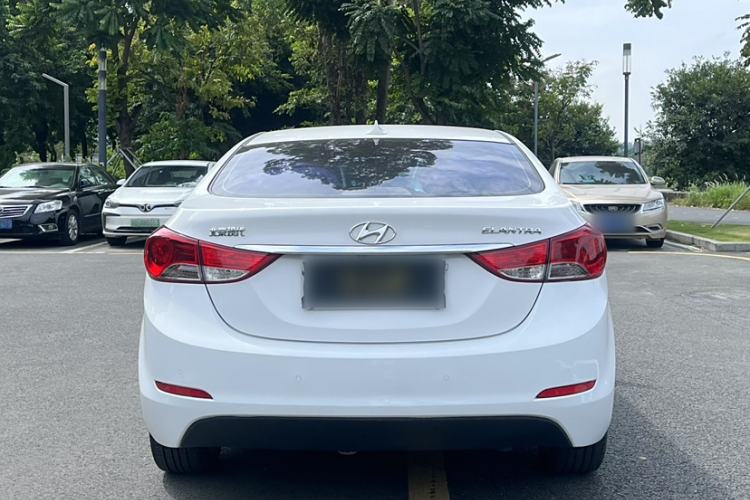 Used Hyundai Elantra 2015 1.6L Automatic Leading Model
