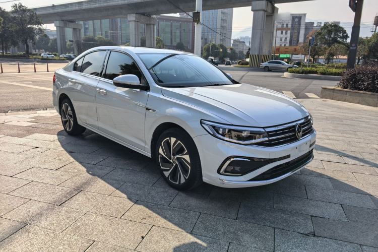 Used Volkswagen Bora 2023 300TSI DSG Prestige Edition
