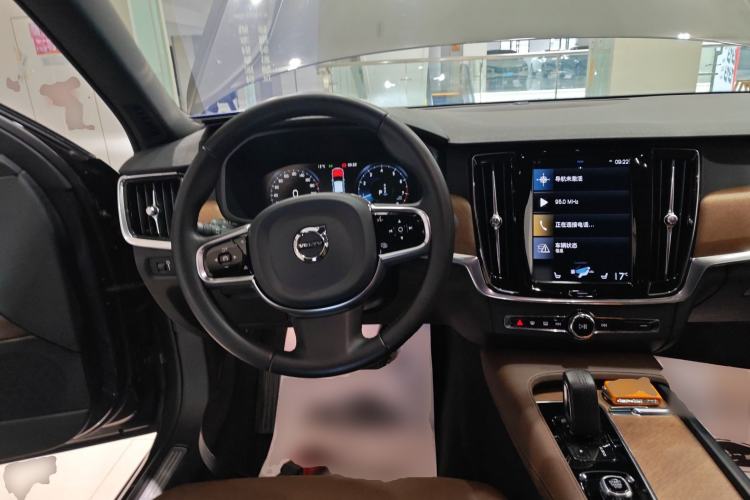 Used Volvo S90 2021 B5 Zhiyi Luxury Edition
