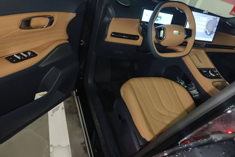 Used  Galaxy Xingjian 7 EM-i 2025 120km Exploration+ Version
