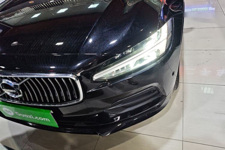 Used Volvo S90 2018 T5 Zhiyuan Edition
