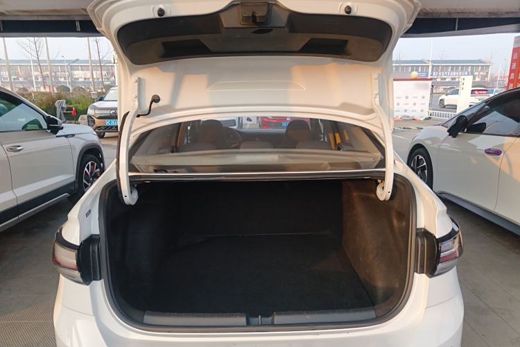 Used Volkswagen Lavida 2023 New Rui 1.5L Automatic New Yi Edition