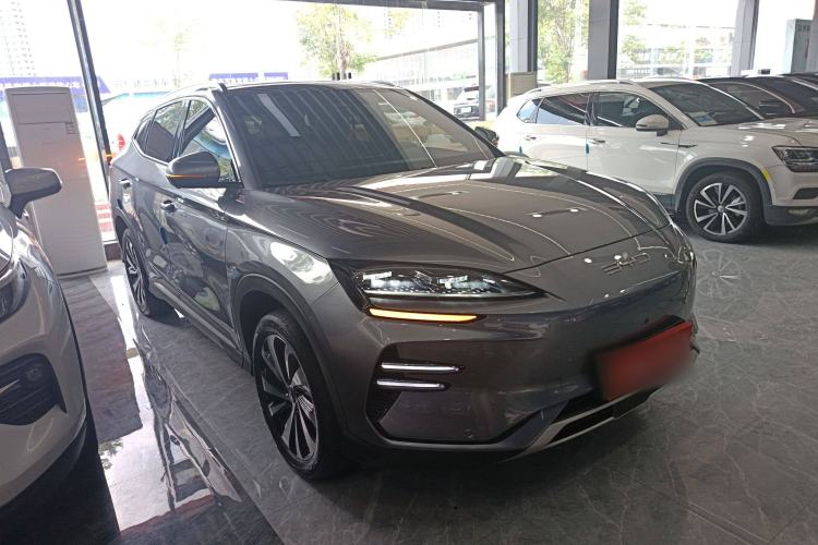 Used BYD Song PLUS New Energy 2023 Champion Edition EV 520KM Flagship Model
