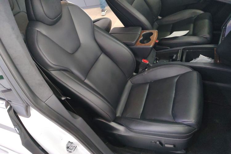 Used Tesla Model X 2019 Long-Range Version
