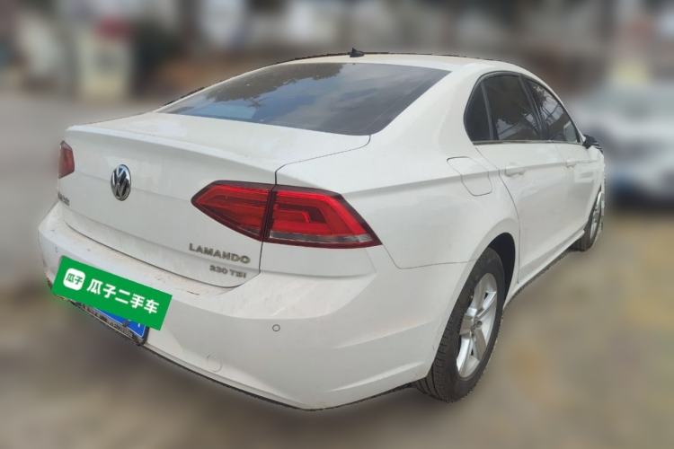 Used Volkswagen Lamando 2017 230TSI DSG Fashion Edition
