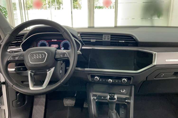 Used Audi Q3 2023 35 TFSI Progressive Dynamic Edition (1.4T)
