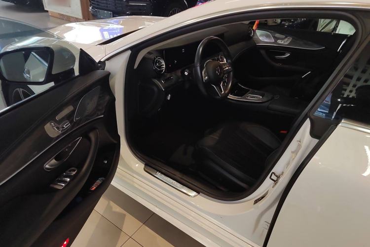 Used Mercedes-Benz CLS 2020 CLS 300 Luxury Model
