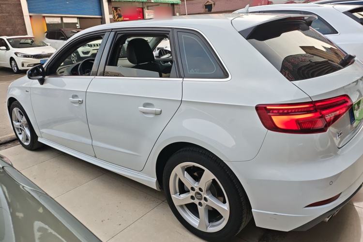 Used Audi A3 2018 30th Anniversary Edition Sportback 35 TFSI Fashion Model

