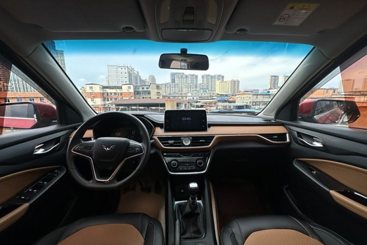 Used Wuling Hongguang S3 2018 1.5L Manual Luxury Model China V Standard
