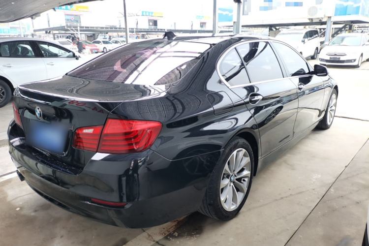 Used BMW 5 Series 2017 525Li Leading Model
