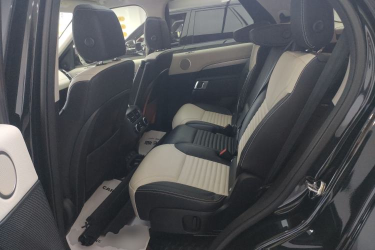 Used Land Rover Discovery 2023 360 PS R-Dynamic S