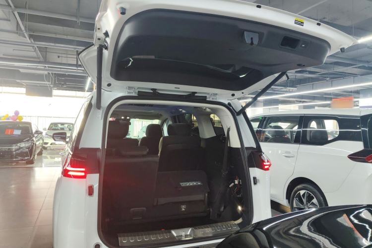 Used GAC Trumpchi Trumpchi E8 2024 Honor Series 2.0L Honor Edition
