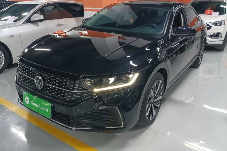 Used Volkswagen Passat 2023 Revised 330TSI Starry Elite Edition