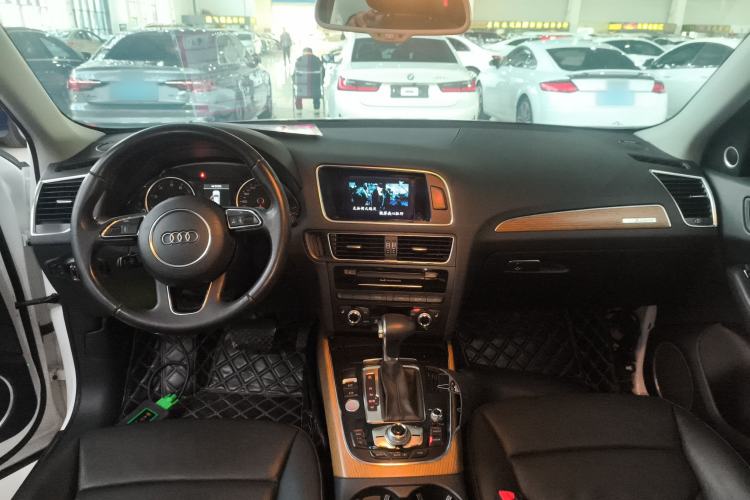 Used Audi Q5 2013 45 TFSI quattro off-road version
