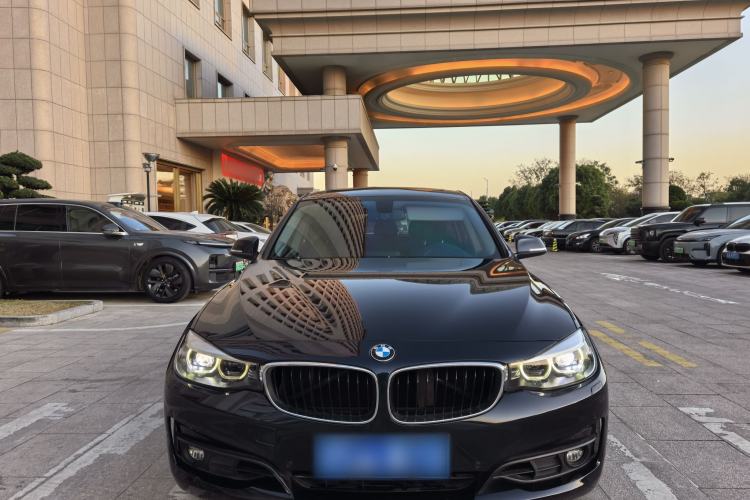 Used BMW 3 Series GT 2017 320i Sport Edition