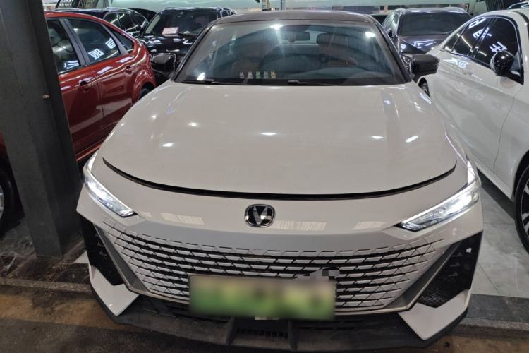 Used Changan UNI-V iDD 2023 Zhidian iDD 1.5T 113km Smart & Fun Version (Rapid Edition)
