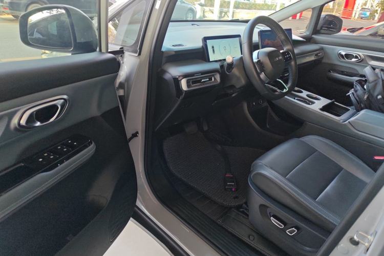 Used AION Y 2023 Plus 510 Smart Edition
