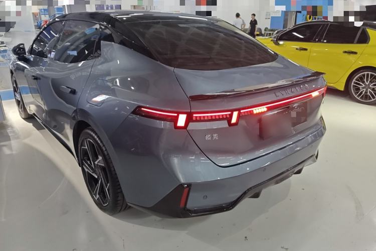 Used Lynk & Co 07 2024 EM-P 126 Long-Range Halo
