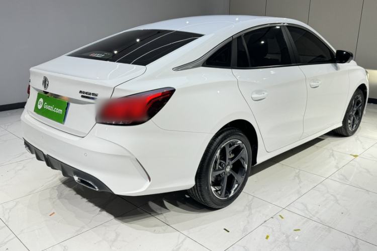 Used MG 5 2022 300TGI DCT Chao Yue Luxury Edition
