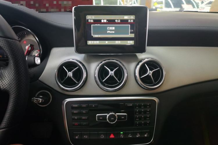 Used Mercedes-Benz GLA 2015 GLA 220 4MATIC Fashion Model
