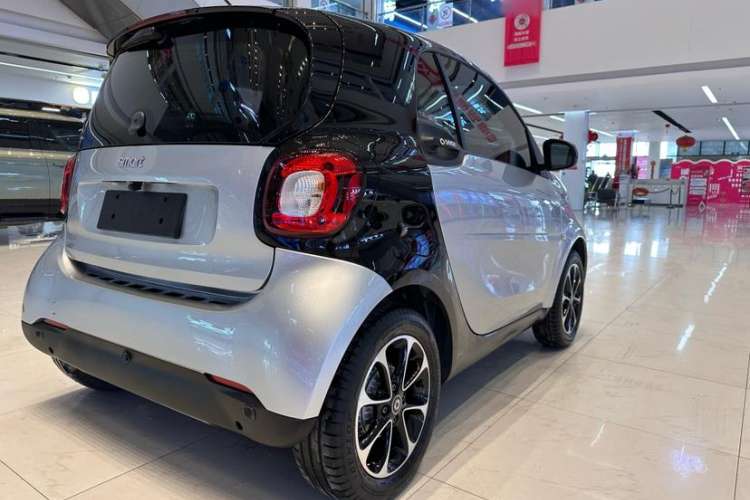 Used  fortwo 2015 1.0L 52 kW Hardtop Passion Edition
