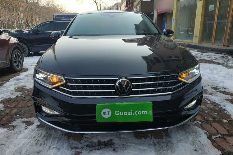 Used Volkswagen Magotan 2023 2 Million Units Commemorative Edition 330TSI DSG Luxury Version
