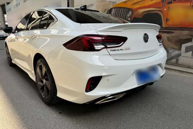 Used Buick Regal 2020 GS 28T Elite Model
