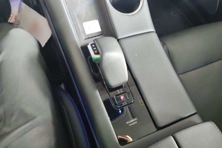 Used Hima AITO M5 2022 Extended-Range Four-Wheel Drive Performance Version
