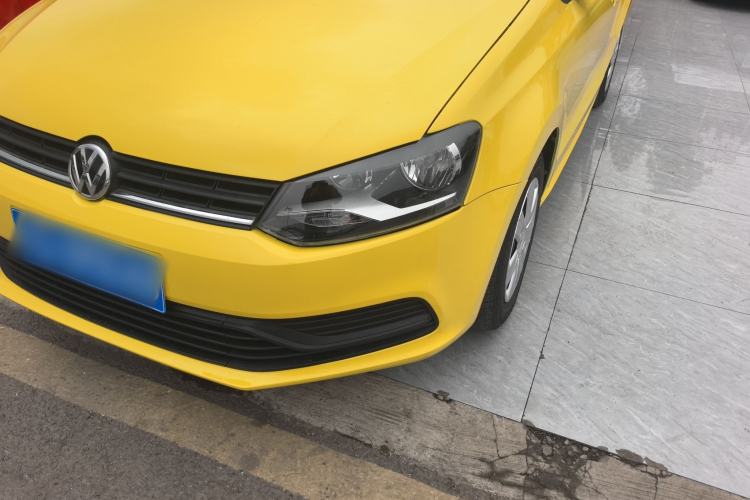 Used Volkswagen Polo 2014 1.4L Manual Fashion Edition
