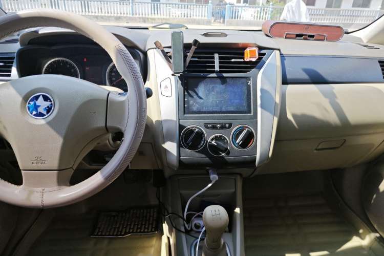 Used Venucia D50 2013 1.6L Manual Fashion Edition
