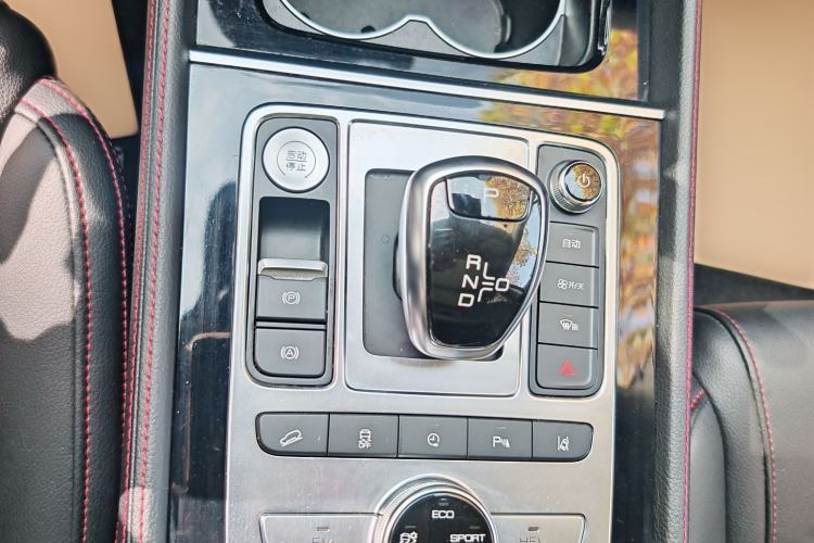 Used BYD Tang New Energy 2018 DM 2.0T All-Wheel Drive Smart Connectivity Luxury Model 7 Seats China V Emission Standard
