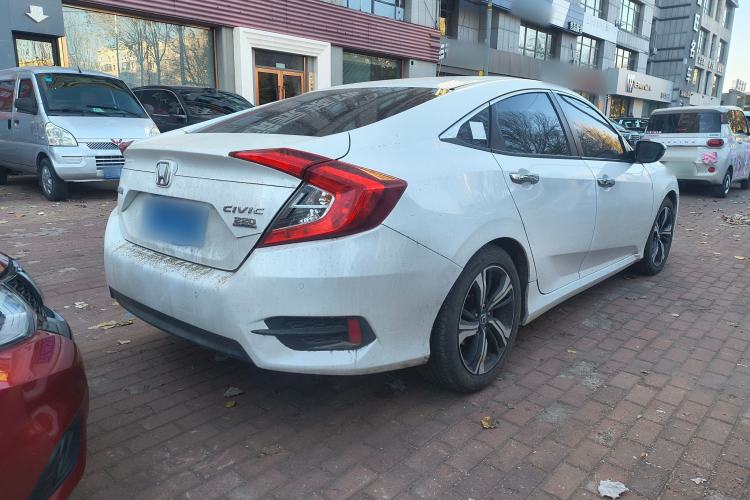 Used Honda Civic 2016 220TURBO CVT Prestige Edition
