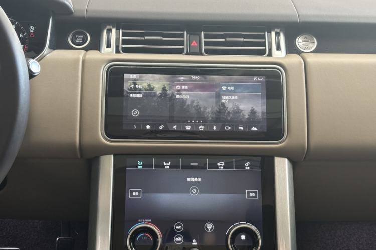 Used Land Rover Range Rover 2022 3.0 L6 400 PS Classic Extended Version
