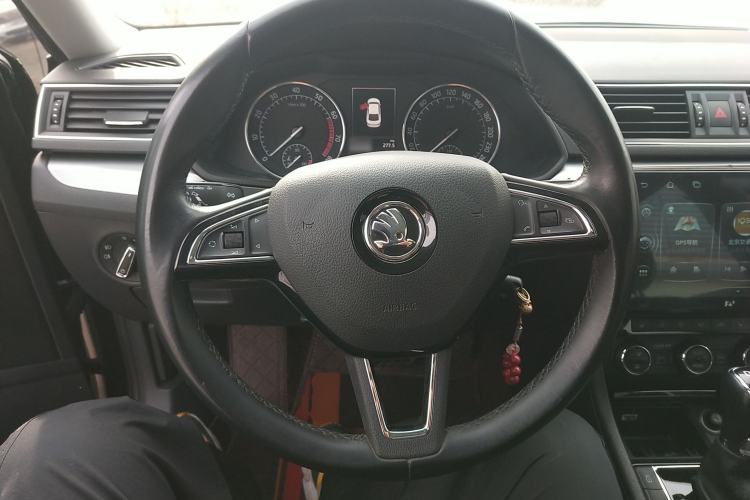 Used Skoda Superb 2016 TSI330 DSG Innovation Edition