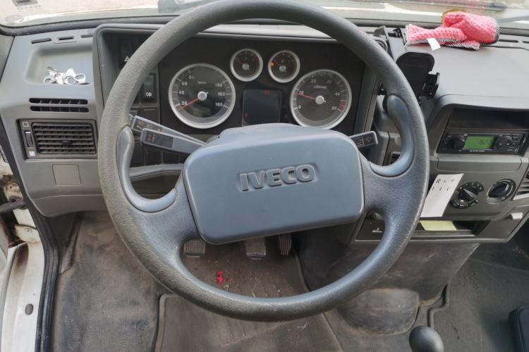 Used Iveco Daily 2014 2.5T-A35 NJ6485AC47Z4