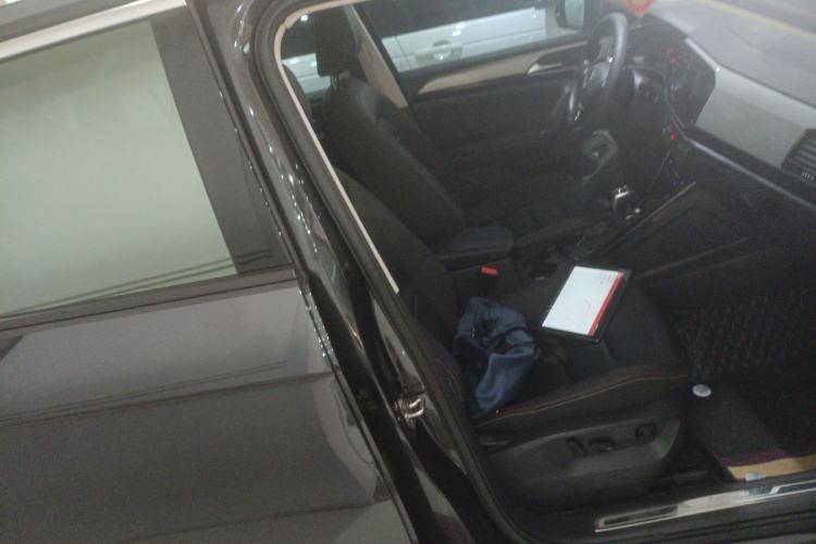 Used Volkswagen Tayron 2022 330TSI Two-Wheel Drive Luxury Smart Connectivity Version
