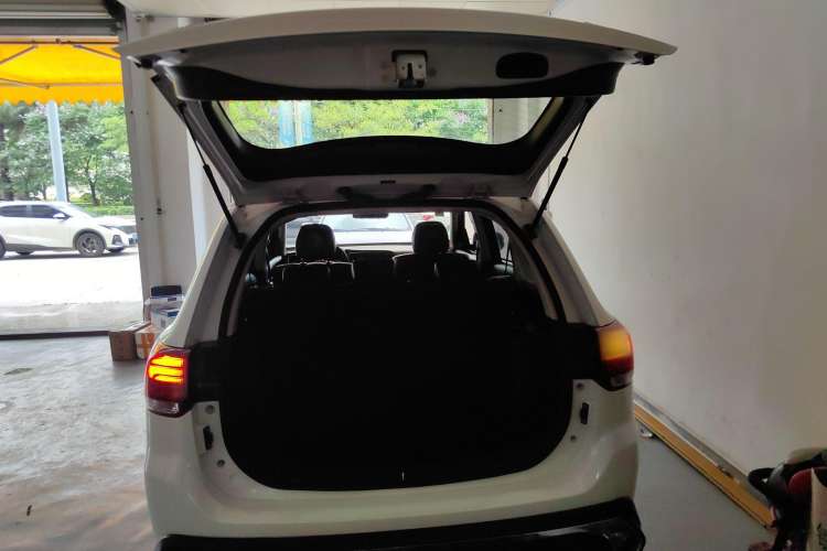 Used Mitsubishi Outlander 2017 2.0L Two-Wheel Drive Glory Edition 5 Seats
