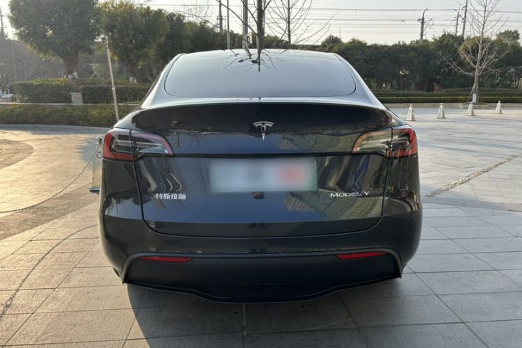 Used Tesla Model Y 2024 Rear-Wheel-Drive Version
