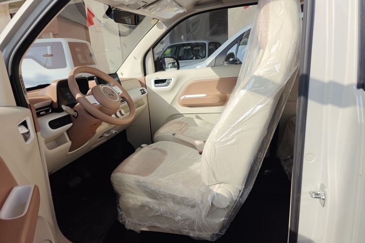 Used Wuling Hongguang MINIEV 2024 3rd Generation 215km Youth Edition
