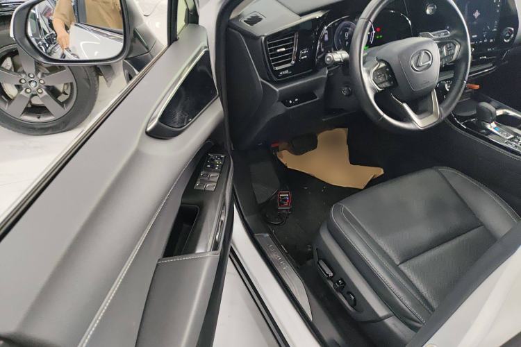 Used Lexus NX New Energy 2023 400h+ Comfort Edition
