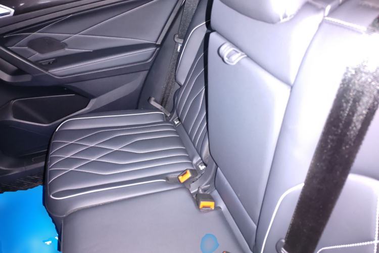 Used Volkswagen Tiguan L 2024 Outstanding Model 300TSI Automatic Two-Wheel Drive Longteng Edition
