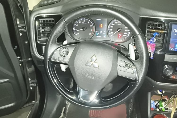 Used Mitsubishi Outlander 2016 2.4L 4x4 Elite Edition 5 Seats
